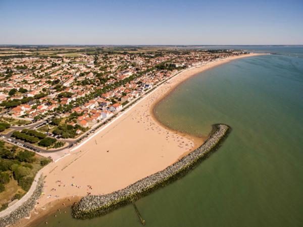 Maison *** Avec Cour 3Km Plage Et La Rochelle Saint-Vivien  المظهر الخارجي الصورة